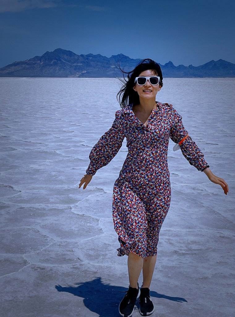 美國天空之鏡 - 博納維爾鹽灘(Bonneville Salt Flats)的最佳拍照時間及拍照技巧解說！前往黃石的路上在美國版天空之鏡拍出時尚大片！