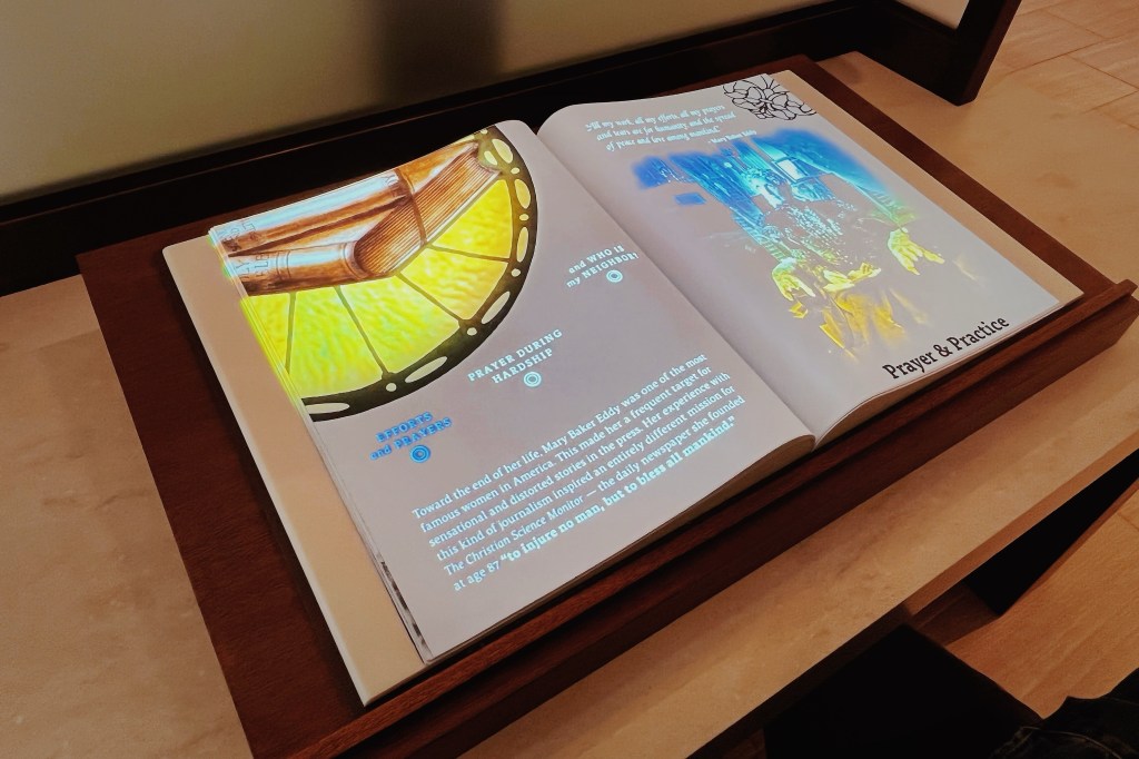 你怎麼看世界博物館(How Do You See the World Museum)，一樓展廳的互動裝置。波士頓的小眾博物館，波士頓旅遊有空檔的秘密景點推薦！