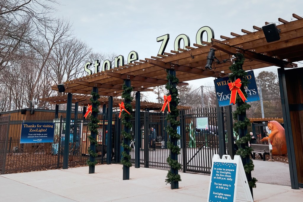 波士北邊靠Malden有一個Stone Zoo動物園，是新英格蘭動物園之一，規模沒有富蘭克林公園動物園大，很適合一個上午或下午的簡單週末親子活動行程。
是波士頓或麻州找尋親子活動或週末小孩放風形成的好地點！